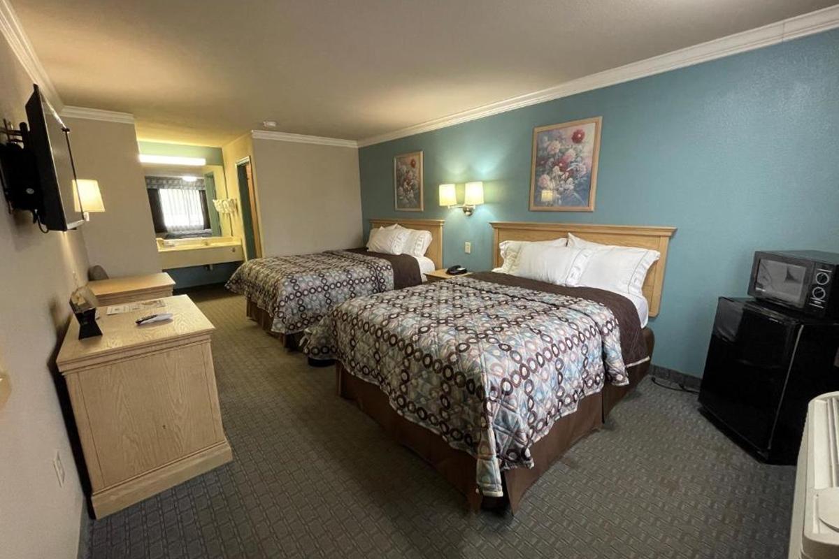 Americas Best Value Inn Hobby Airport Houston Exterior photo
