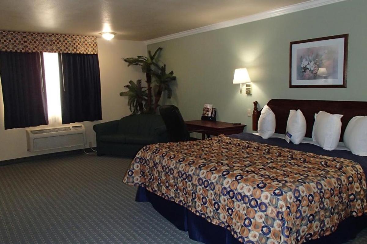 Americas Best Value Inn Hobby Airport Houston Exterior photo